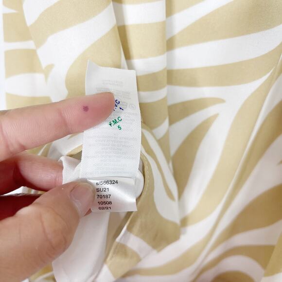 New Ann Taylor Medium Cream Tan Zebra Print Ruffle Smocked Neck Sleeveless Top - Picture 10 of 12